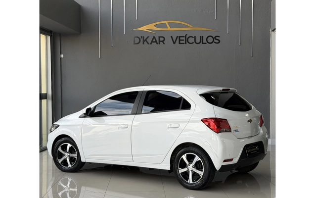 imagem-https://www.socarrao.com.br/sc-vehicle-images-prod/3455340/1787757316543-1_111015.jpg