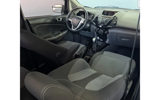imagem-https://www.socarrao.com.br/sc-vehicle-images-prod/3455348/1787757325378-1_114042.jpg