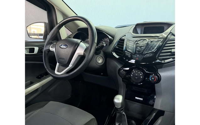 imagem-https://www.socarrao.com.br/sc-vehicle-images-prod/3455348/1787757325379-1_114044.jpg