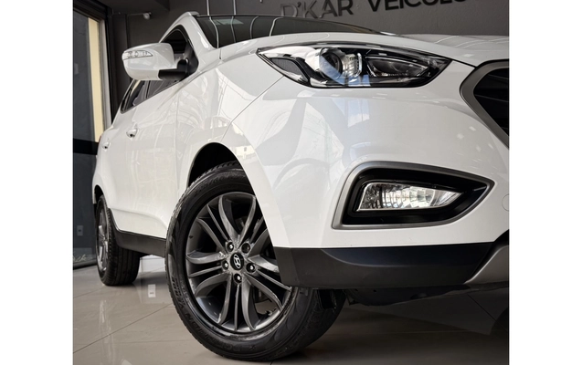 imagem-https://www.socarrao.com.br/sc-vehicle-images-prod/3455353/1787757328810-1_035457.jpg
