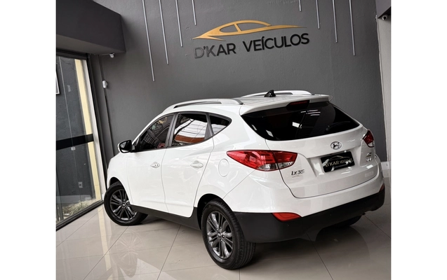 imagem-https://www.socarrao.com.br/sc-vehicle-images-prod/3455353/1787757328812-1_035511.jpg