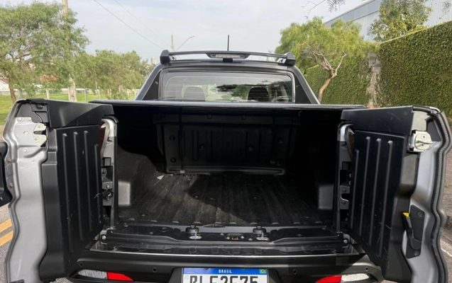 imagem-https://www.socarrao.com.br/sc-vehicle-images-prod/3455358/1787757486775-h8J78nWyLcbfEXRULjdxHXT3rwev31ET.jpg