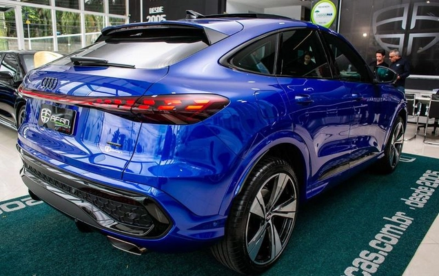 imagem-https://www.socarrao.com.br/sc-vehicle-images-prod/3455359/1789588480037-8393621_12_B_f4b43766c7.jpeg