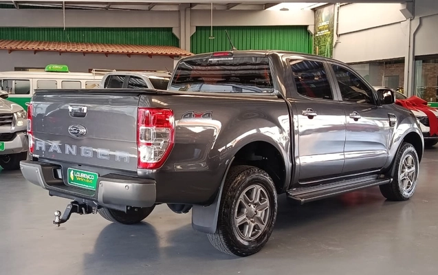 imagem-https://www.socarrao.com.br/sc-vehicle-images-prod/3455362/1787924908771-x2YadhJycuKZ5A0M2sUdCKBJY3zw41Tr.jpg