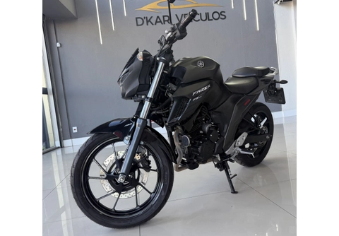 Yamaha FZ25 250 FAZER CONNECTED 2023 Preto — foto 1 de 3