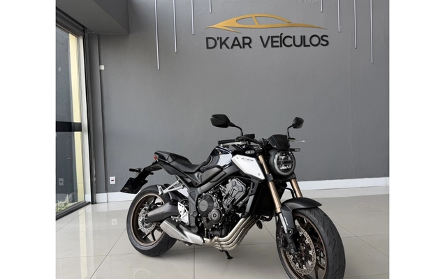 imagem-https://www.socarrao.com.br/sc-vehicle-images-prod/3455403/1787758044098-1_044956.jpg