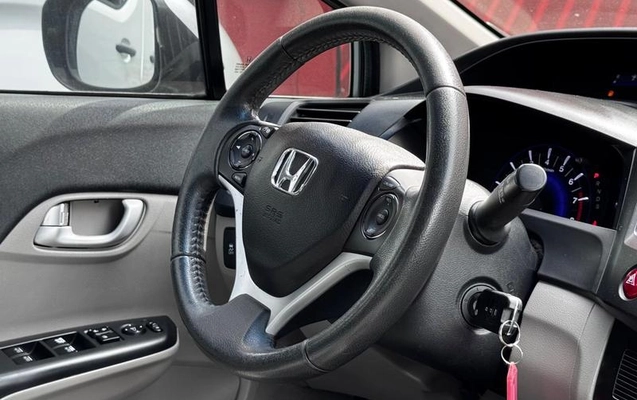 imagem-https://www.socarrao.com.br/sc-vehicle-images-prod/3455487/1789069048662-8386798_8_B_f9355419ab.jpeg