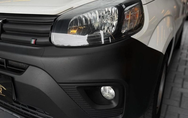 imagem-https://www.socarrao.com.br/sc-vehicle-images-prod/3455496/1789045621147-8416539_15_B_8c4f828e62.jpeg