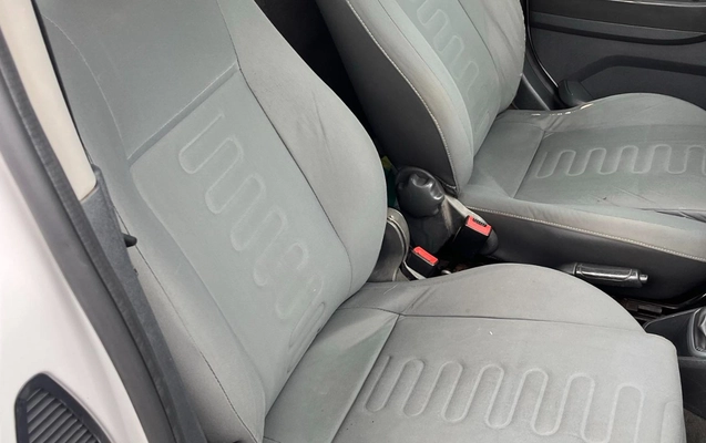 imagem-https://www.socarrao.com.br/sc-vehicle-images-prod/3455621/1787760176301-ZTY5NTMxZmMtOWJlNS00ODc3LTljYmYtY2Y4MGY5NzUzYTVkLmpwZw.jpg