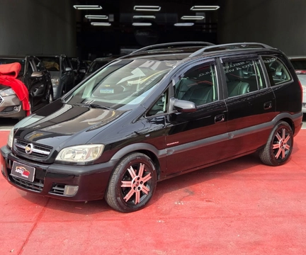 Chevrolet Zafira 2005 Preto — foto 1 de 3