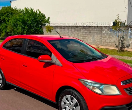 Chevrolet Onix 2013 Vermelho — foto 1 de 3