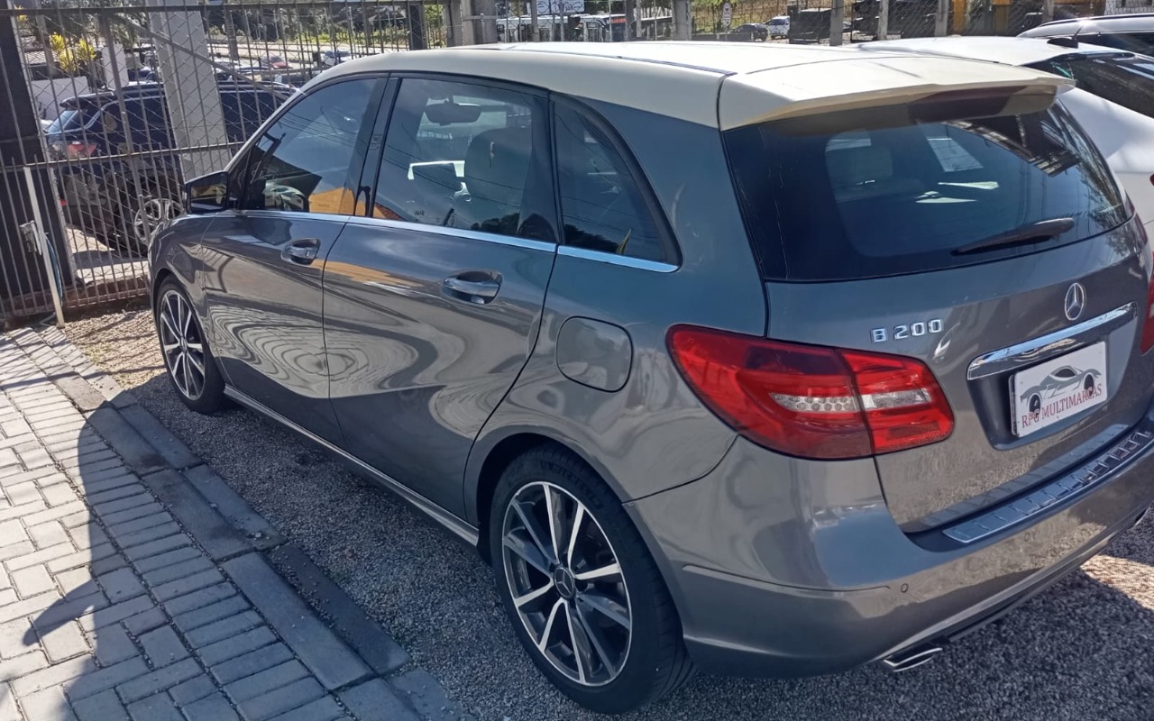 imagem-https://www.socarrao.com.br/sc-vehicle-images-prod/3455745/1787761586056-V2hhdHNBcHAgSW1hZ2UgMjAyNi0wNy0xNCBhdCAwOS41MC4xMSAoMikuanBlZw.jpeg
