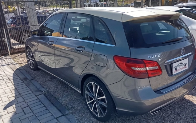 imagem-https://www.socarrao.com.br/sc-vehicle-images-prod/3455745/1787761586056-V2hhdHNBcHAgSW1hZ2UgMjAyNi0wNy0xNCBhdCAwOS41MC4xMSAoMikuanBlZw.jpeg