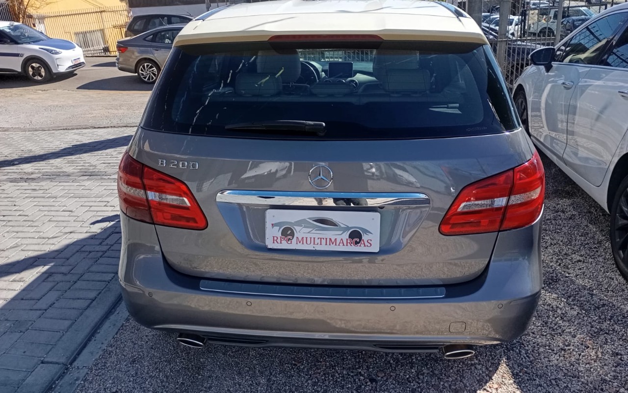 imagem-https://www.socarrao.com.br/sc-vehicle-images-prod/3455745/1787761586216-V2hhdHNBcHAgSW1hZ2UgMjAyNi0wNy0xNCBhdCAwOS41MC4xMSAoMSkuanBlZw.jpeg