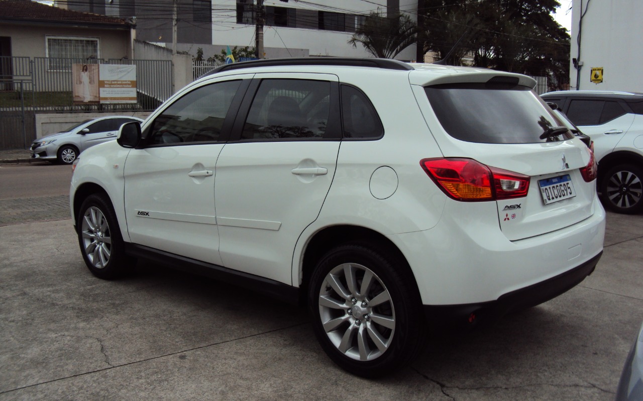 imagem-https://www.socarrao.com.br/sc-vehicle-images-prod/3456246/1787764357197-RFNDMDE0NjEuSlBH.JPG