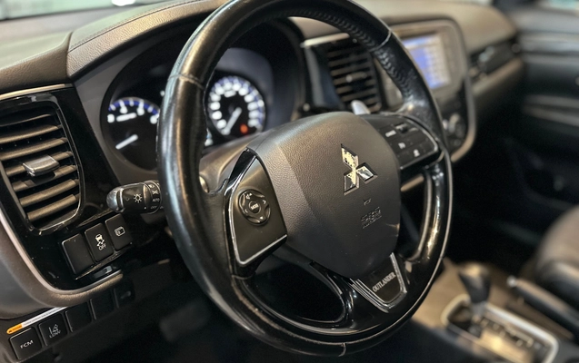 imagem-https://www.socarrao.com.br/sc-vehicle-images-prod/3456247/1788183475692-d80c9e25b619419f879e0acfbfba03e8_1787764266642.jpg