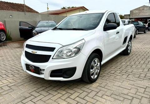 Chevrolet Montana 2017 Branco — foto 1 de 3
