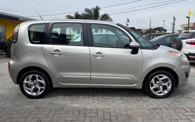 imagem-https://www.socarrao.com.br/sc-vehicle-images-prod/3456281/1787765241428-8411809_4_B_18fca240d5.jpeg