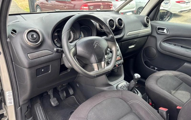 imagem-https://www.socarrao.com.br/sc-vehicle-images-prod/3456281/1787765241434-8411809_16_B_fb26ff61c6.jpeg