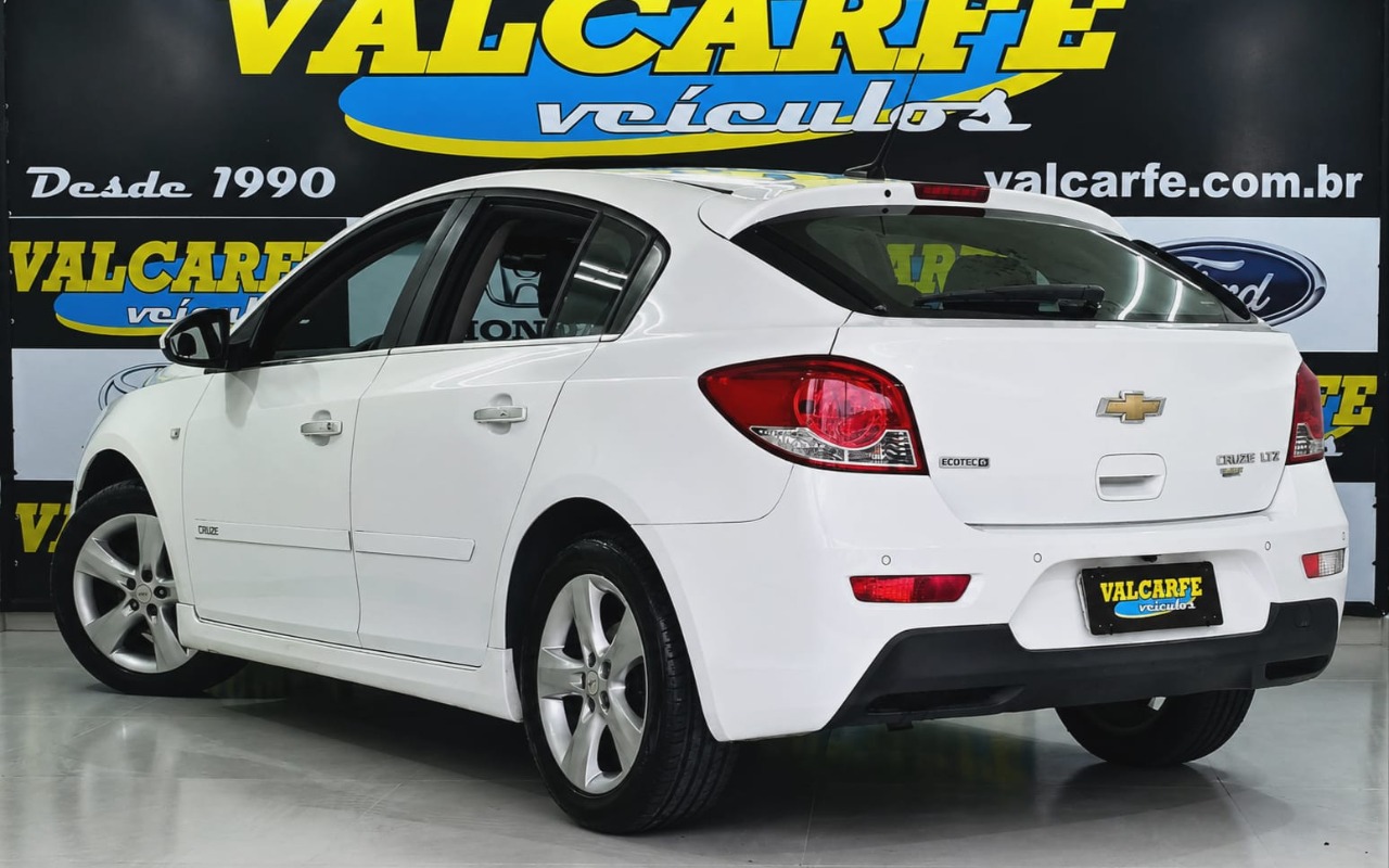 imagem-https://www.socarrao.com.br/sc-vehicle-images-prod/3456370/1787765765498-NC5qZmlm.jfif