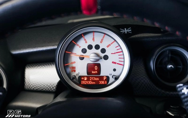 imagem-https://www.socarrao.com.br/sc-vehicle-images-prod/3456373/1787765829396-8407720_5_B_3b37e207e5.jpeg