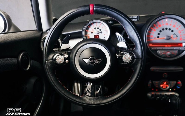 imagem-https://www.socarrao.com.br/sc-vehicle-images-prod/3456373/1787765829397-8407720_0_B_3b8ba2ed6c.jpeg