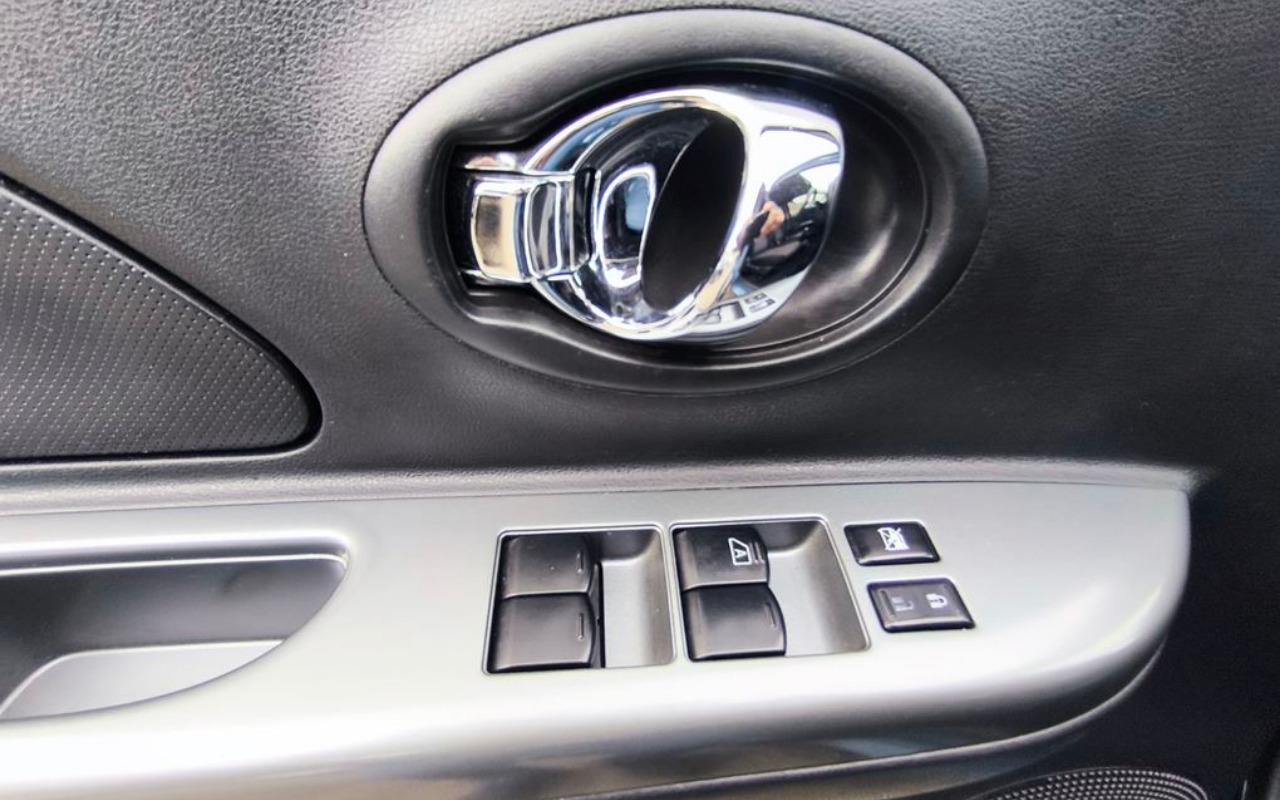 imagem-https://www.socarrao.com.br/sc-vehicle-images-prod/3456386/1787843984904-SU1HXzIwMjYwODI2XzE1MDkyNiAoQ29weSkuanBn.jpg