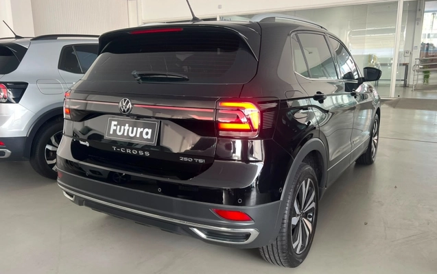 imagem-https://www.socarrao.com.br/sc-vehicle-images-prod/3456405/1789771016589-OegiZ7I2RiHqeqI13Lj0X7x7vDZZ2CTf.jpg