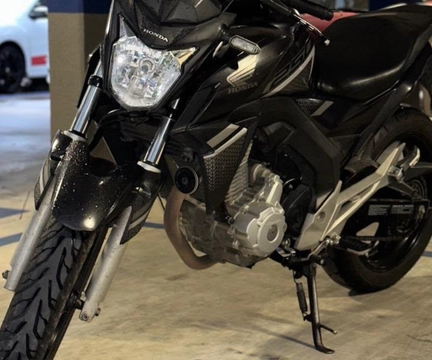 Honda CB 250 TWISTER/FLEXONE 2022 Cinza — foto 1 de 3