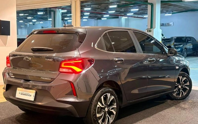 imagem-https://www.socarrao.com.br/sc-vehicle-images-prod/3456767/1787770086507-8419581_1_B_e082c62b63.jpeg