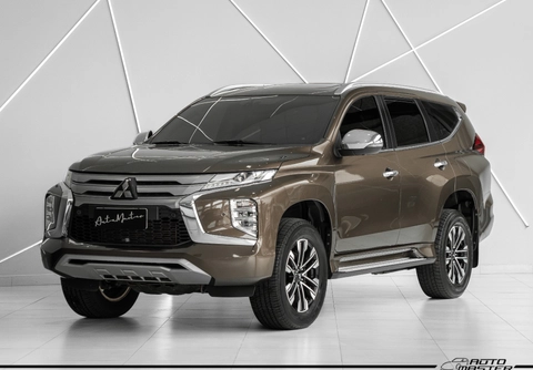 Mitsubishi Pajero 2022 Marrom — foto 1 de 3