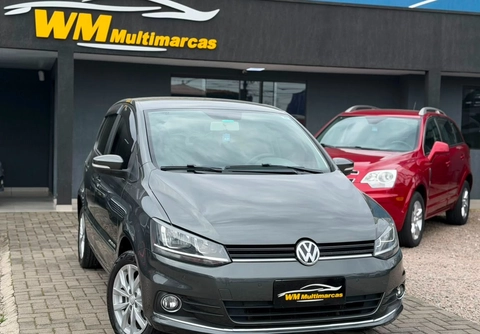 Volkswagen Fox 2015 Cinza — foto 1 de 3