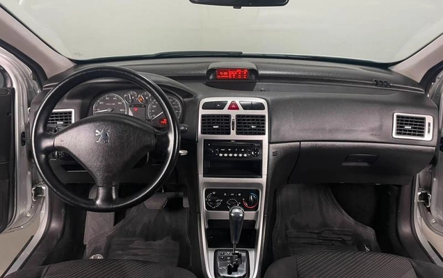 imagem-https://www.socarrao.com.br/sc-vehicle-images-prod/3456826/1788960034720-8364947_7_B_39627c871f.jpeg