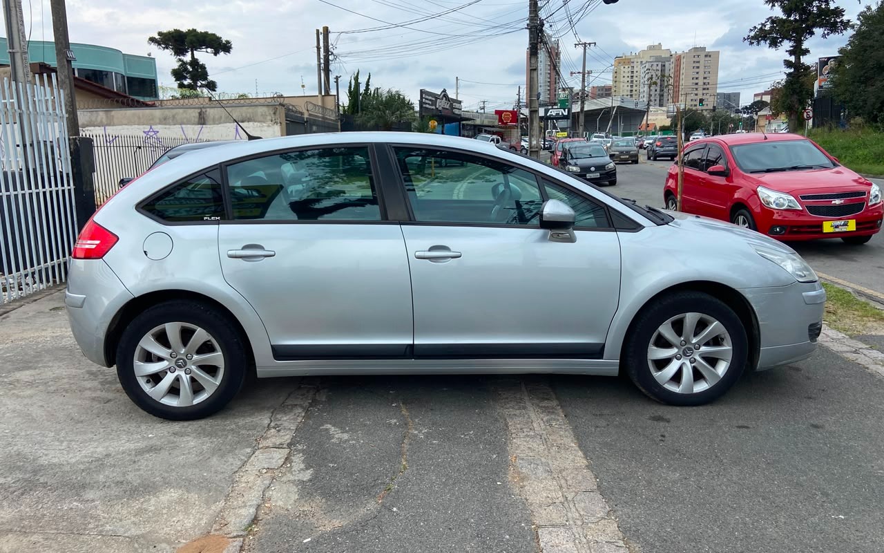 imagem-https://www.socarrao.com.br/sc-vehicle-images-prod/3456831/1787769524063-OC5qcGVn.jpeg