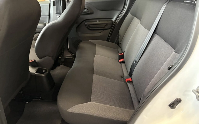 imagem-https://www.socarrao.com.br/sc-vehicle-images-prod/3456848/1787769689125-vehicle_image_1785956149_dfc40db67c9068fbb18c4ca34db49d8e.jpeg