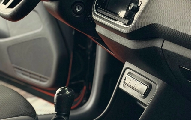 imagem-https://www.socarrao.com.br/sc-vehicle-images-prod/3456862/1787769841723-LzC0iVK8higJb0YoOiZpULftnAbNrYRb.jpg
