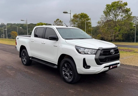 Toyota Hilux 2022 Branco — foto 1 de 3