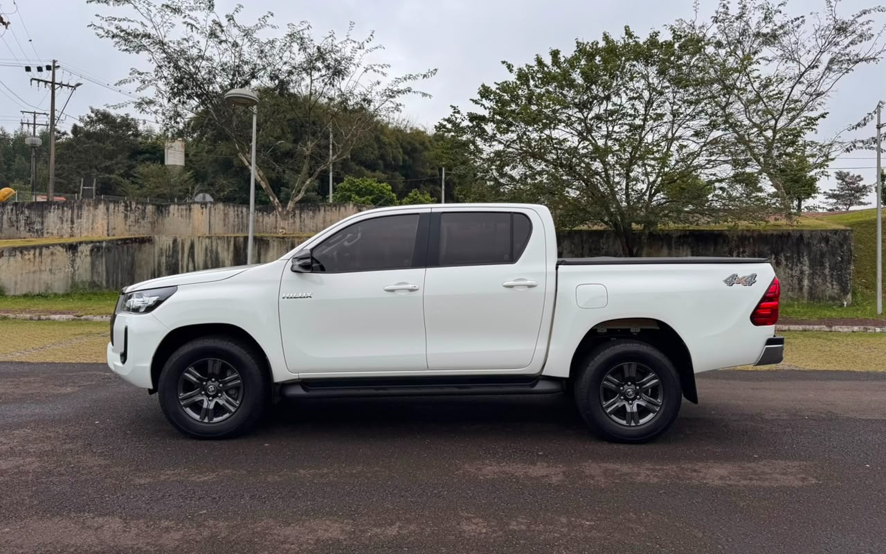 imagem-https://www.socarrao.com.br/sc-vehicle-images-prod/3456864/1787769873924-V2hhdHNBcHAgSW1hZ2UgMjAyNi0wOC0yNiBhdCAxNS4yOC41OSAoMikuanBlZw.jpeg