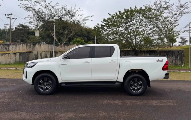 imagem-https://www.socarrao.com.br/sc-vehicle-images-prod/3456864/1787769873924-V2hhdHNBcHAgSW1hZ2UgMjAyNi0wOC0yNiBhdCAxNS4yOC41OSAoMikuanBlZw.jpeg