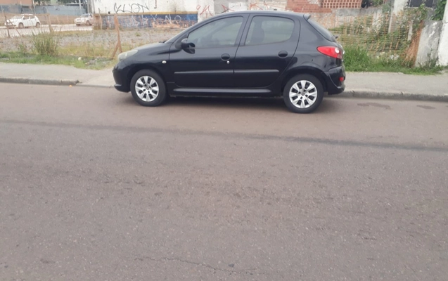 imagem-https://www.socarrao.com.br/sc-vehicle-images-prod/3456889/1787770187945-aU1BR0UgNC5qcGVn.jpeg