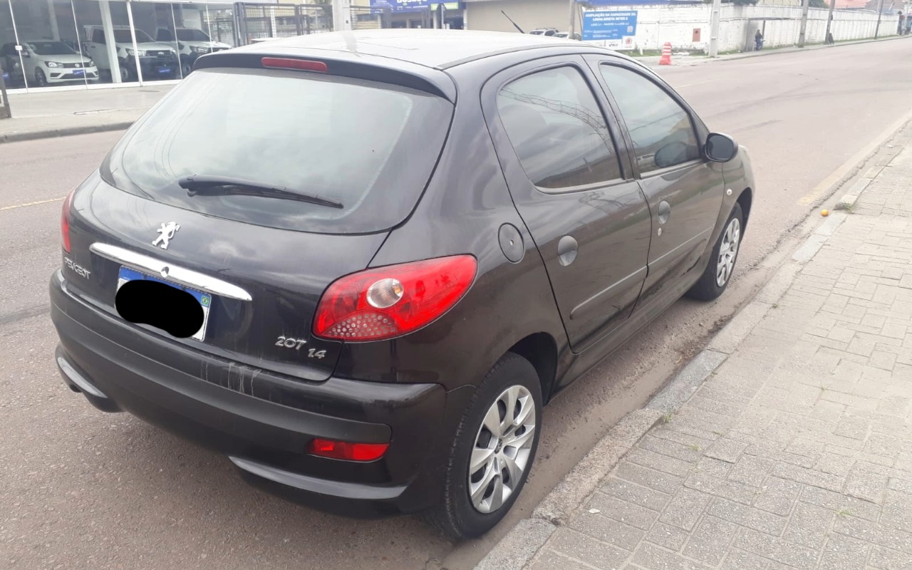 imagem-https://www.socarrao.com.br/sc-vehicle-images-prod/3456889/1787770188129-aW1hZ2UgMy5wbmc.png
