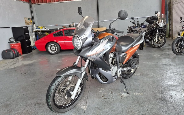 imagem-https://www.socarrao.com.br/sc-vehicle-images-prod/3456921/1787770860525-vehicle_image_1787770444_d38d3a992fd5990063ec3c62fc3a3016.jpeg