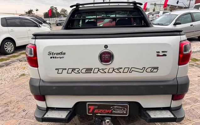 imagem-https://www.socarrao.com.br/sc-vehicle-images-prod/3456929/1789220501311-8419858_7_B_2b19332c38.jpeg
