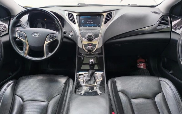 imagem-https://www.socarrao.com.br/sc-vehicle-images-prod/3457003/1789409637813-8419783_27_B_b0f151ce37.jpeg