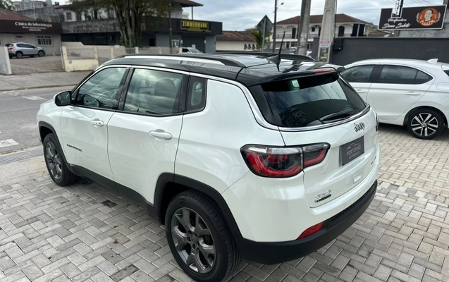 imagem-https://www.socarrao.com.br/sc-vehicle-images-prod/3457251/1787771787398-003_3c7309a2dd8b4d8954208d04d6396da1.jpeg