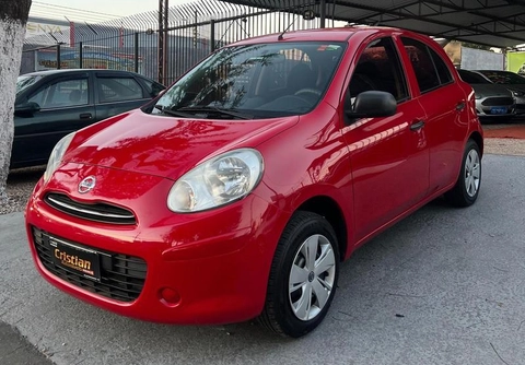 Nissan MARCH 1.0 16V Flex Fuel 5p 2014 Vermelho — foto 1 de 3