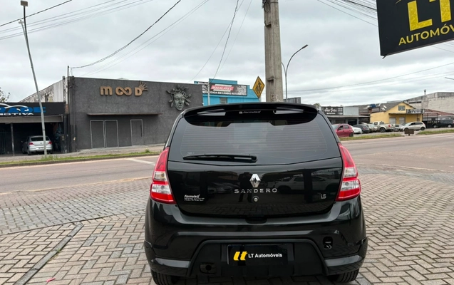 imagem-https://www.socarrao.com.br/sc-vehicle-images-prod/3457354/1787772531438-V2hhdHNBcHAgSW1hZ2UgMjAyNi0wOC0yNCBhdCAxMy4zNS40NiAoMykuanBlZw.jpeg