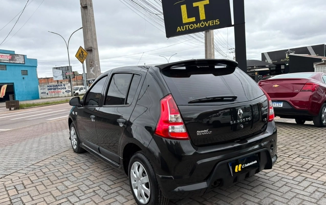 imagem-https://www.socarrao.com.br/sc-vehicle-images-prod/3457354/1787772531723-V2hhdHNBcHAgSW1hZ2UgMjAyNi0wOC0yNCBhdCAxMy4zNS40Ny5qcGVn.jpeg