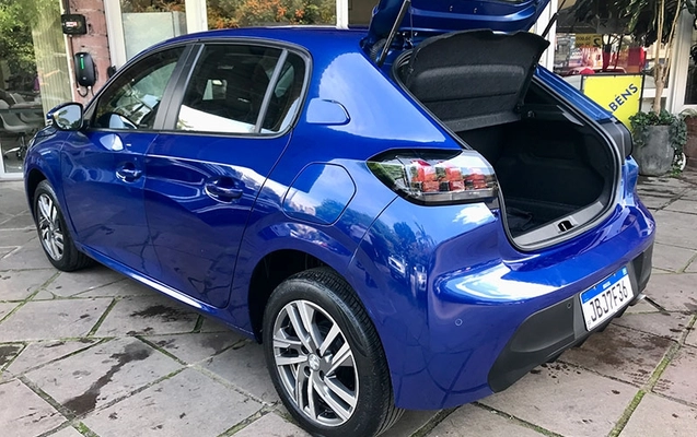 imagem-https://www.socarrao.com.br/sc-vehicle-images-prod/3457364/1787858184368-uok6hYlnzWIQoyyzsBfu6idjumDQlLgF.jpg