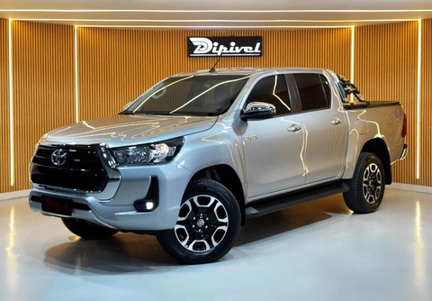 Toyota Hilux 2024 Prata — foto 1 de 3